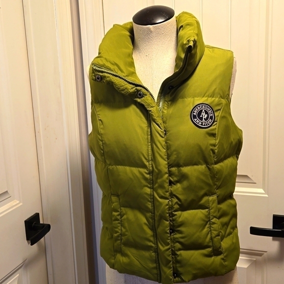 Abercrombie & Fitch Jackets & Blazers - Abercombie & Fitch Fitted Down Puffer Vest Green Womens Size Medium Fall Ready